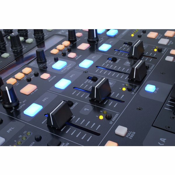 Détail vue 5 — Behringer DDM 4000 Bundle