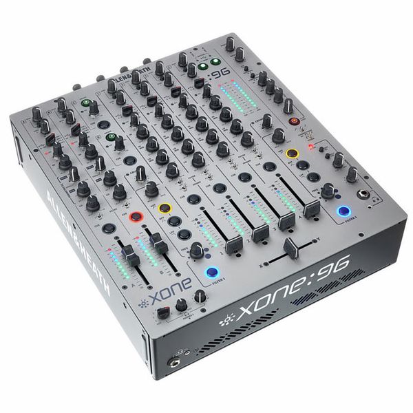 Détail vue 3 — Allen & Heath Xone 96
