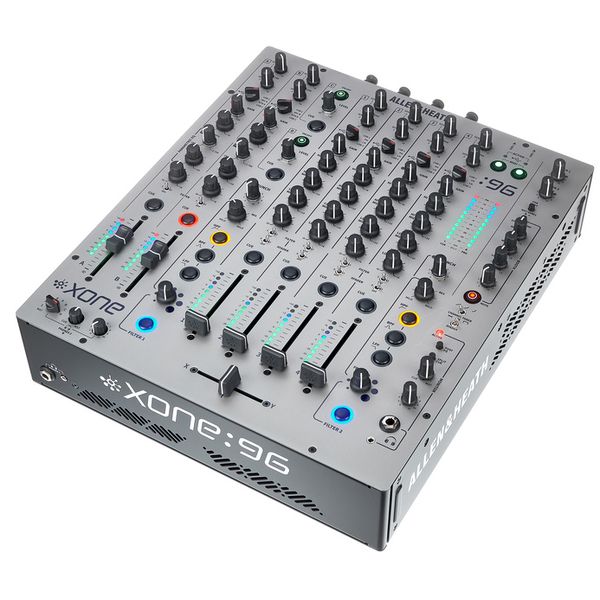 Détail vue 1 — Allen & Heath Xone 96 Bag Bundle
