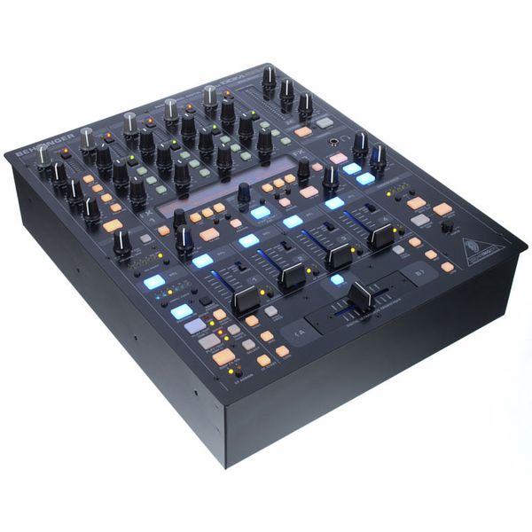 Détail vue 2 — Behringer DDM4000