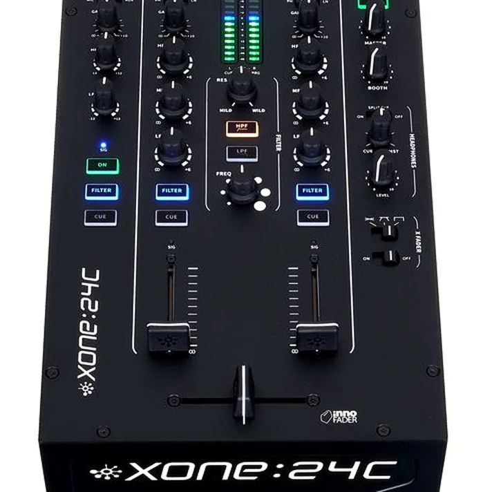 Détail vue 5 — Allen & Heath Xone 24C Case Bundle