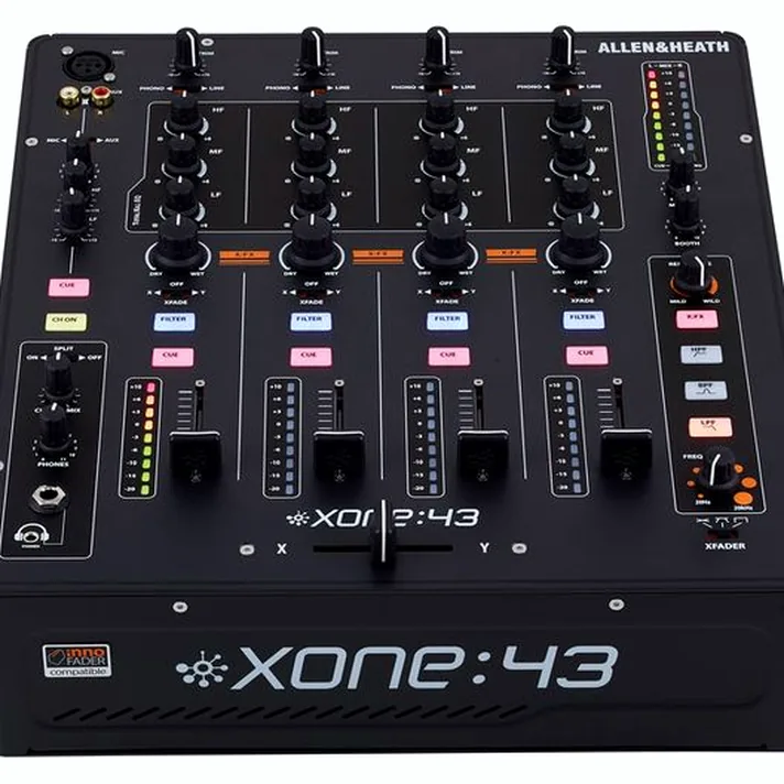 Détail vue 2 — Allen & Heath Xone 43 Bag Bundle