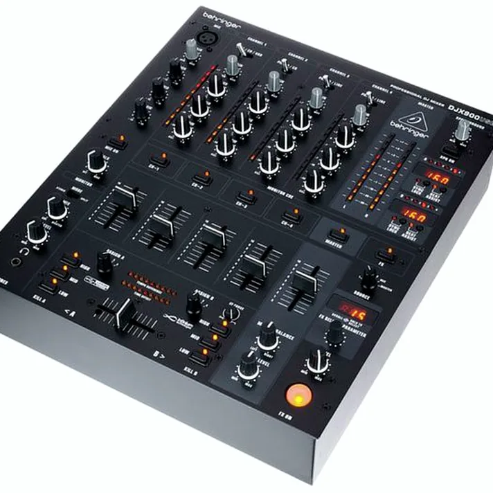 Behringer DJX900USB