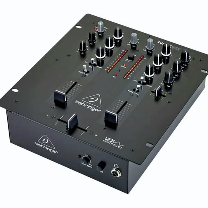 Behringer NOX101 DJ-Mixer