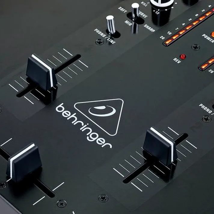 Détail vue 5 — Behringer NOX101 DJ-Mixer