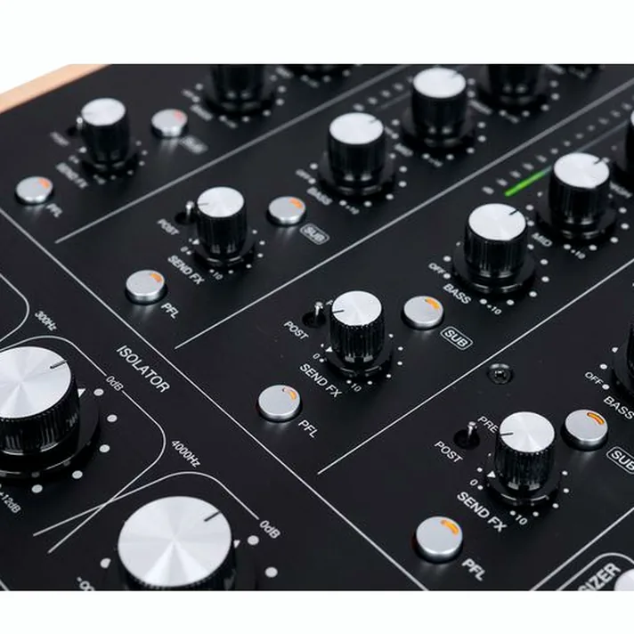 Détail vue 7 — Ecler Warm 4 Case Bundle
