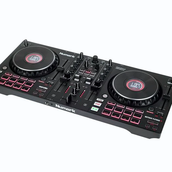 Numark Mixtrack Platinum FX Avis : Notre expertise sur cette unité de mixage