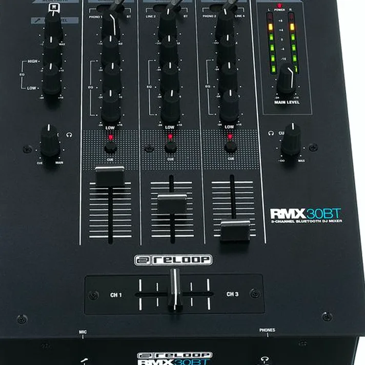 Détail vue 2 — Reloop RMX-30 BT